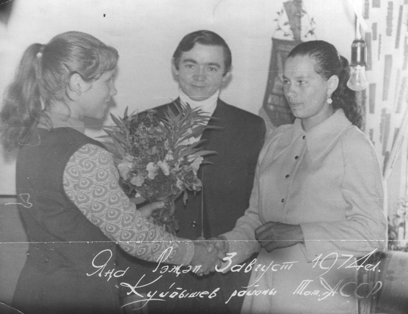 Нуретдин Нәҗмиевка 80 яшь! Татарстанның халык артисты белән әңгәмә