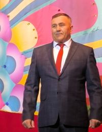 «Һәр театрның үз Әлмәндәре!». Юрий Чуктиевка 50!