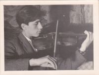 Бүген Фоат Әбүбәкеров туган көн!