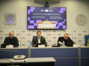 Илнур Гайниев: «Караңгылыкка омтылу түгел. Иҗатка омтылу!». Кариев театры 39 нчы сезонын ачты!
